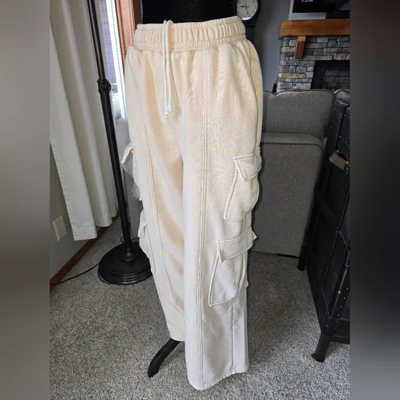 OLI & HALI - WASHED DRAWSTRING WAIST CARGO JOGGER Size Medium - Picture 4 of 7